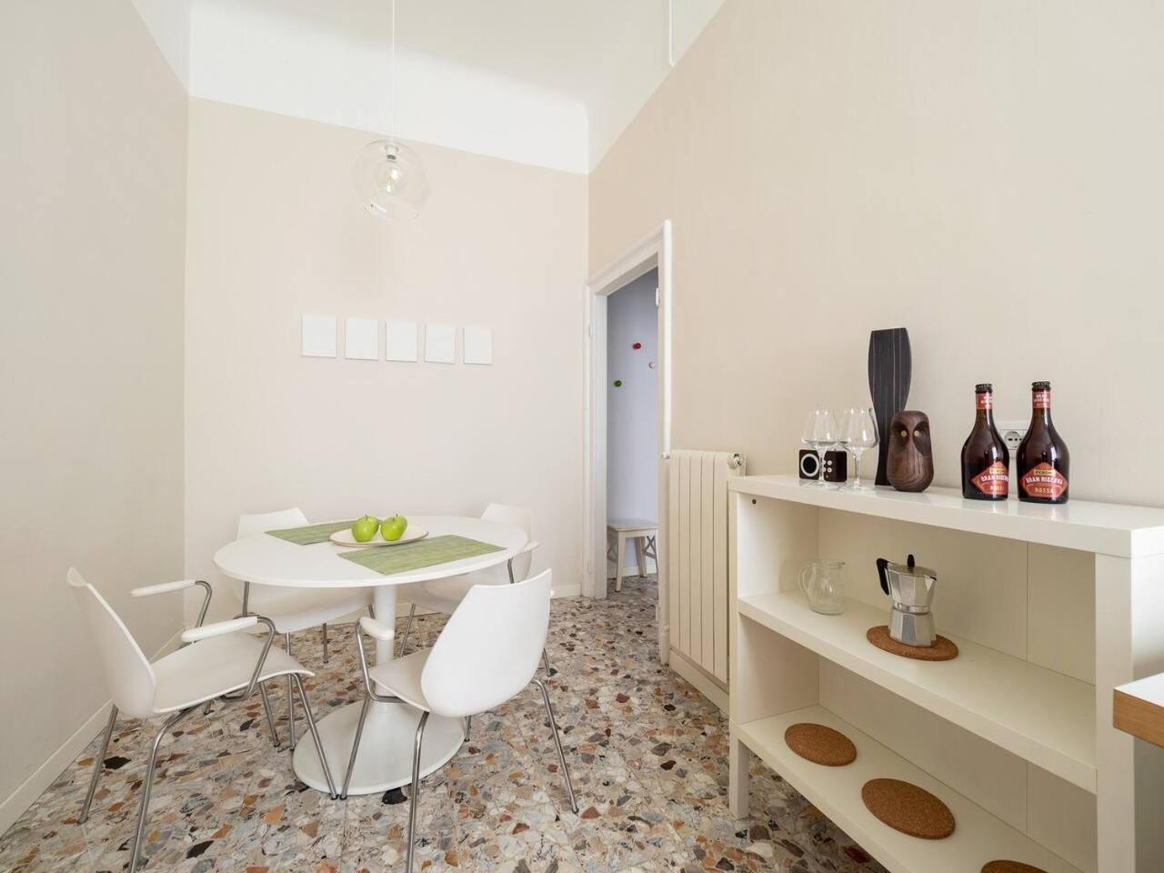 Appartamento Trilocale 4/5 Ospiti In Stazione Milano Esterno foto